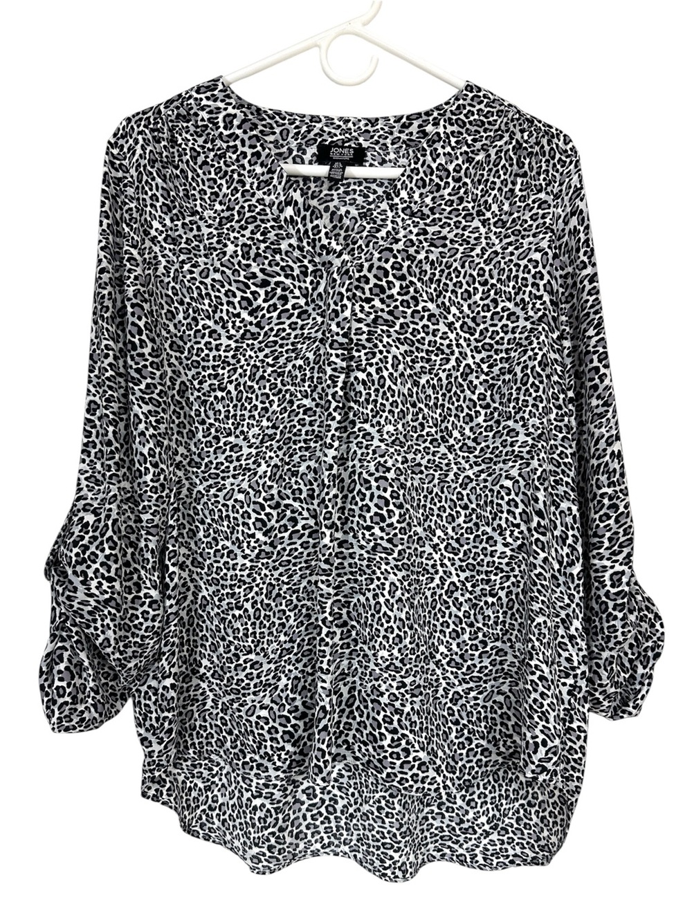 Jones New York V-neck Roll Tab Sleeves Black And White Leopard Print Tunic Top